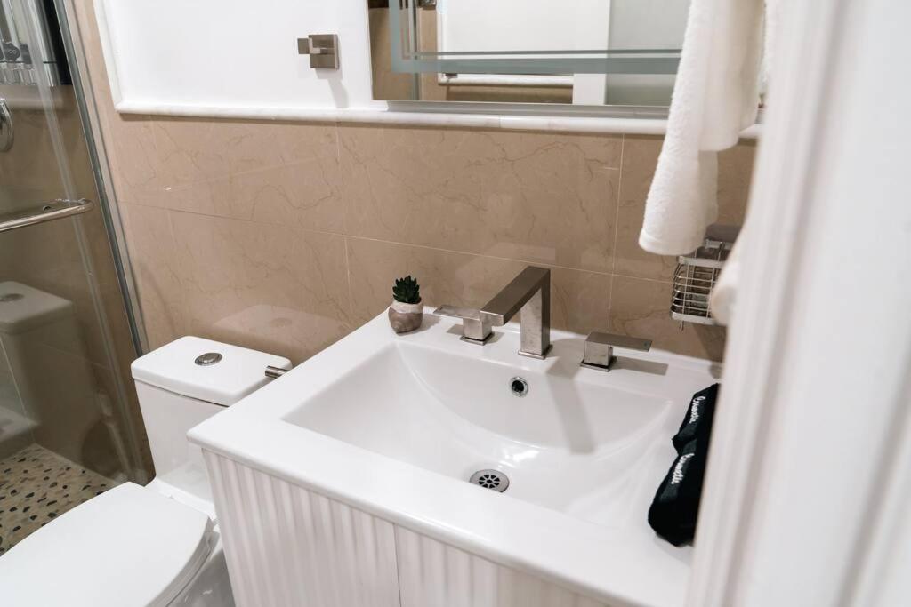 Villa Luxury Retreat 3B ,2Ba Pool , Coral Gables Center Miami Esterno foto