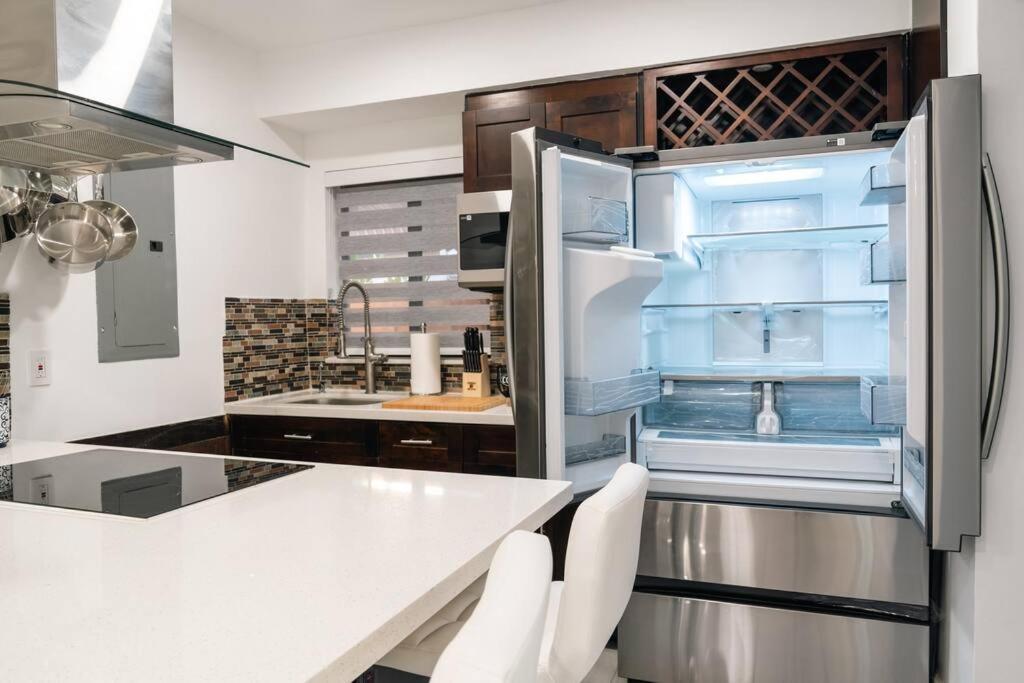 Villa Luxury Retreat 3B ,2Ba Pool , Coral Gables Center Miami Esterno foto