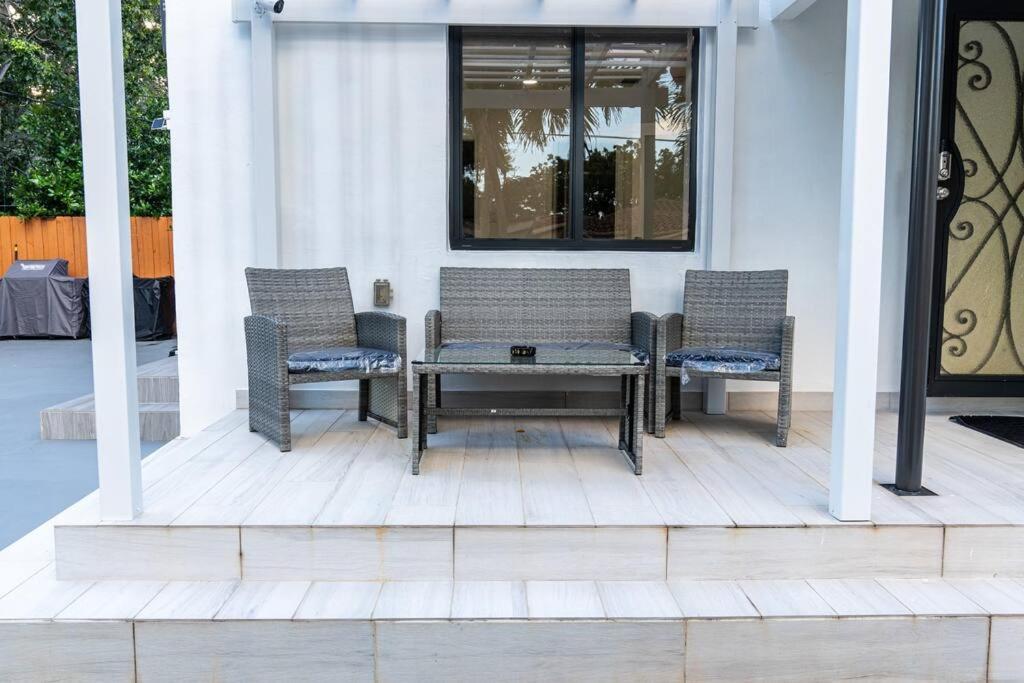 Villa Luxury Retreat 3B ,2Ba Pool , Coral Gables Center Miami Esterno foto