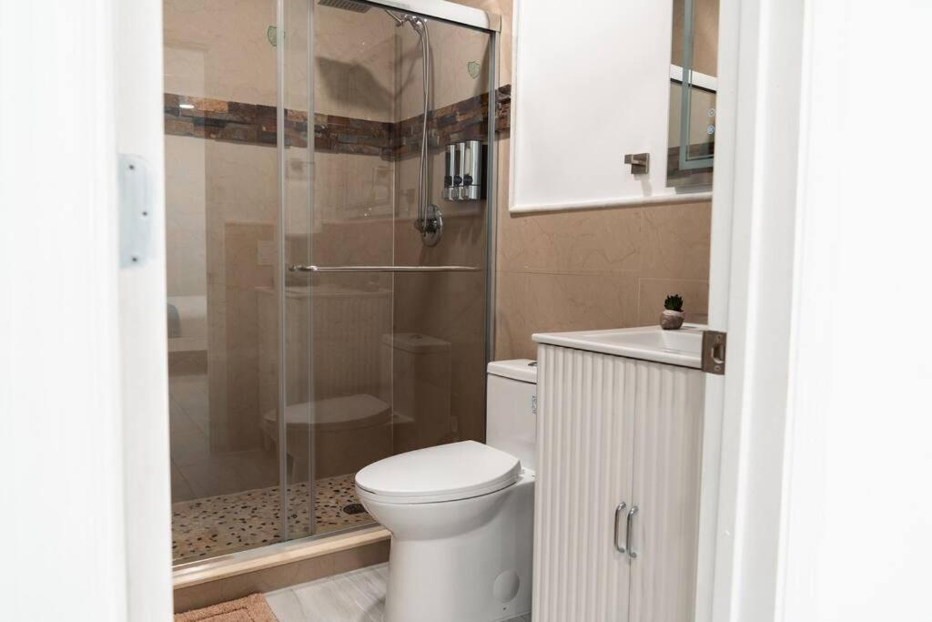 Villa Luxury Retreat 3B ,2Ba Pool , Coral Gables Center Miami Esterno foto
