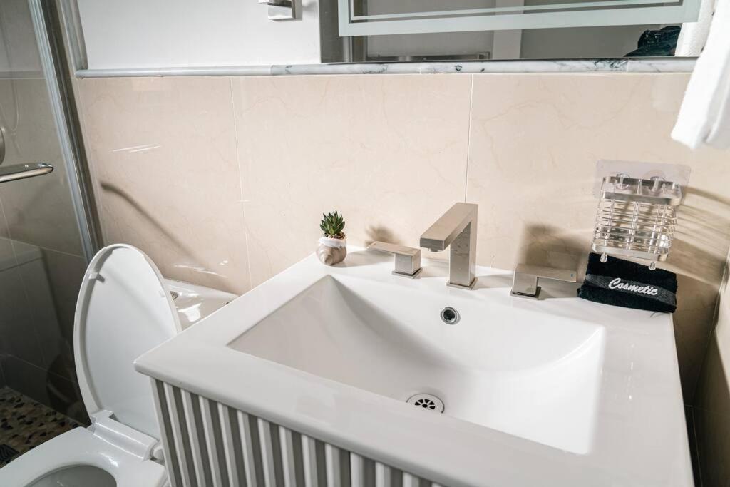 Villa Luxury Retreat 3B ,2Ba Pool , Coral Gables Center Miami Esterno foto