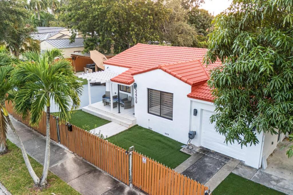Villa Luxury Retreat 3B ,2Ba Pool , Coral Gables Center Miami Esterno foto