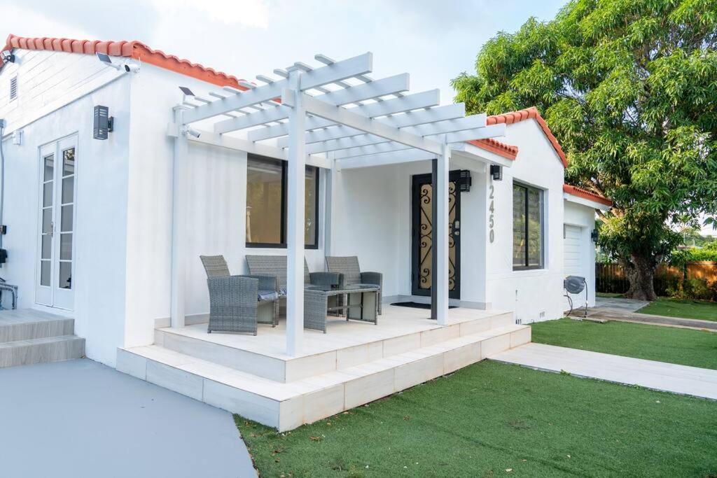 Villa Luxury Retreat 3B ,2Ba Pool , Coral Gables Center Miami Esterno foto
